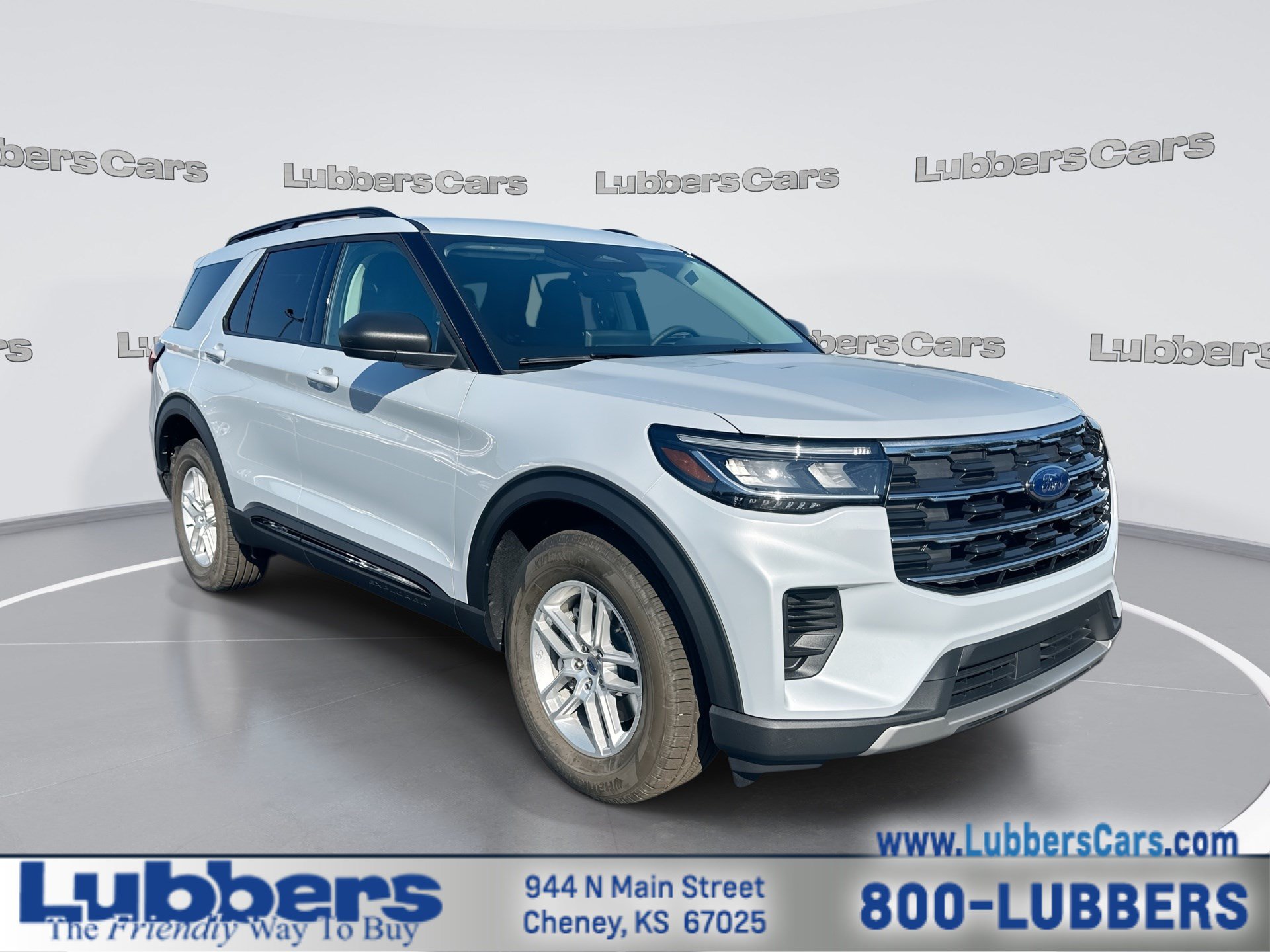 Used 2026 Ford Explorer Active AWD/4WD image 1