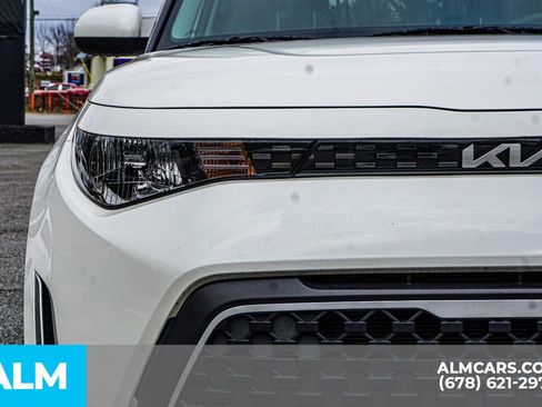 Used 2025 Kia Soul LX image 12