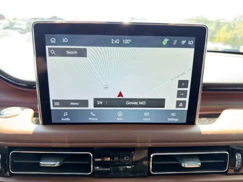 Used 2022 Lincoln Aviator Grand Touring w/ Equipment Group 301A AWD/4WD image 29
