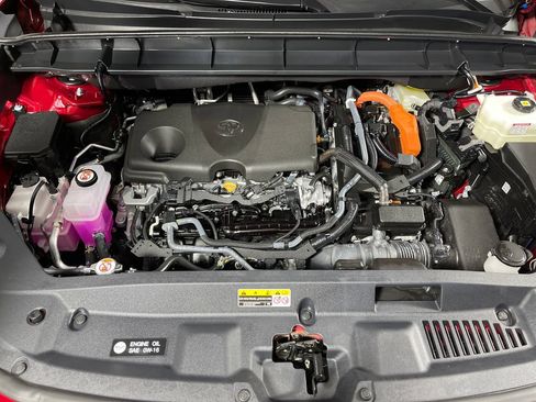 Certified 2026 Toyota Highlander Platinum AWD/4WD image 9