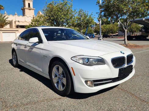 Used 2013 BMW 528i Sedan RWD image 11