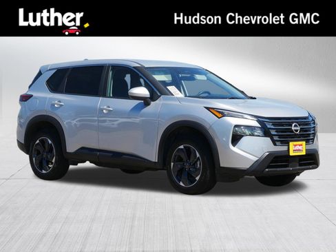 Used 2025 Nissan Rogue SV AWD/4WD image 1