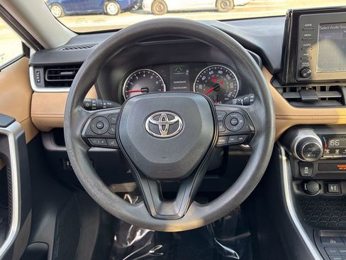 Used 2019 Toyota RAV4 XLE image 24