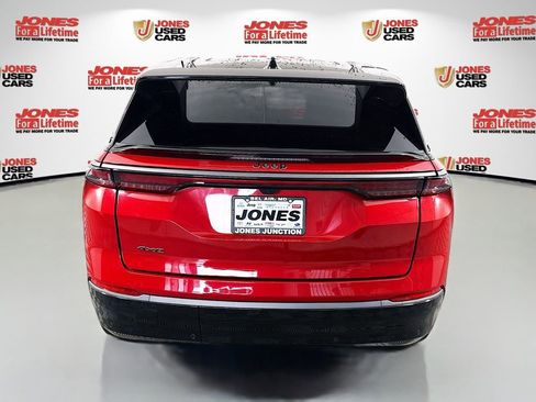 Used 2025 Jeep Wagoneer S Limited AWD/4WD image 17