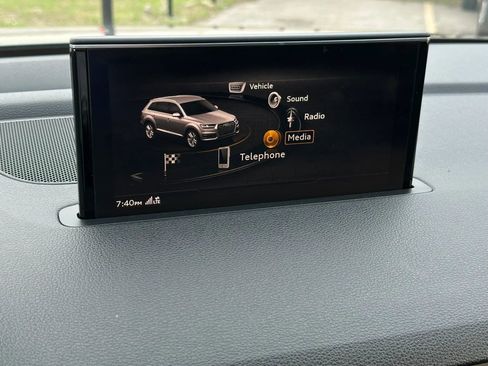 Used 2018 Audi Q7 3.0T Premium Plus w/ Premium Plus Package AWD/4WD image 33