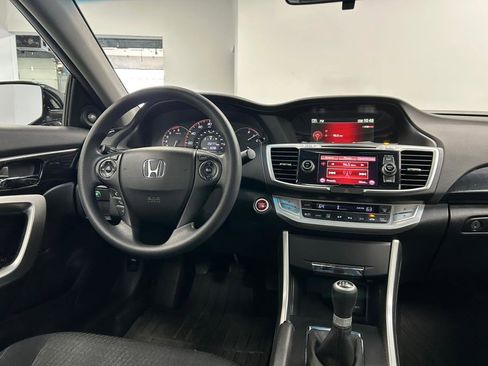 Used 2013 Honda Accord EX image 39