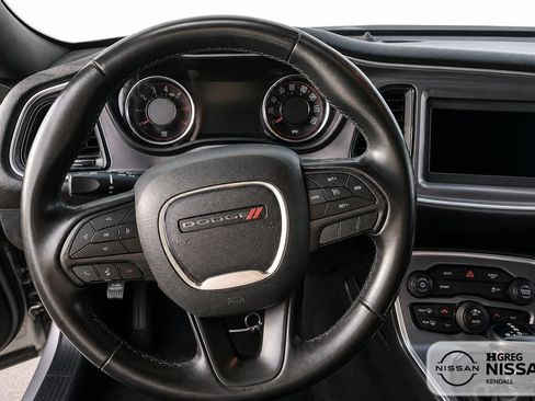 Used 2019 Dodge Challenger SXT RWD image 8
