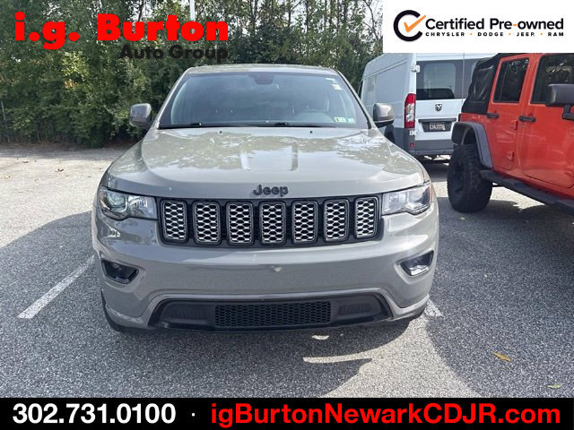 Used 2021 Jeep Grand Cherokee Laredo X AWD/4WD image 3