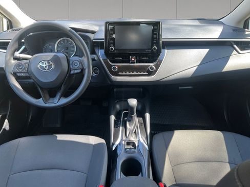 Used 2022 Toyota Corolla LE w/ LE Convenience Package image 12