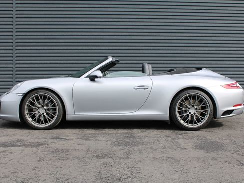 Used 2017 Porsche 911 Carrera image 27