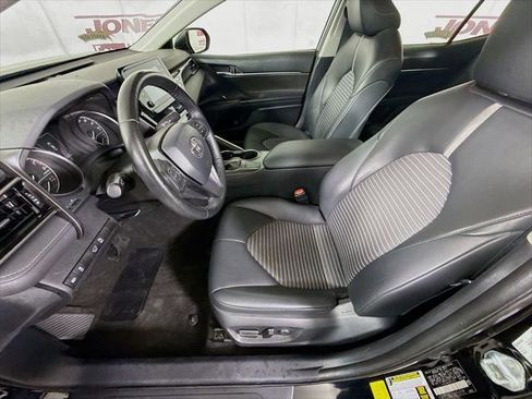 Certified 2022 Toyota Camry SE FWD image 24