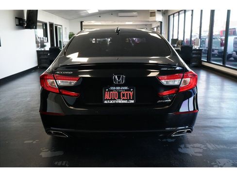 Used 2021 Honda Accord Sport image 6