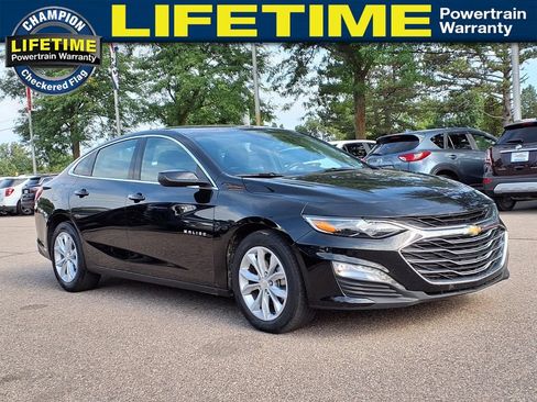 Used 2025 Chevrolet Malibu LT FWD image 3