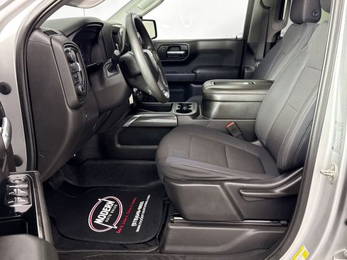 Used 2019 Chevrolet Silverado 1500 Custom Trail Boss w/ Custom Convenience Package AWD/4WD image 16