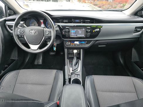 Used 2015 Toyota Corolla S image 12