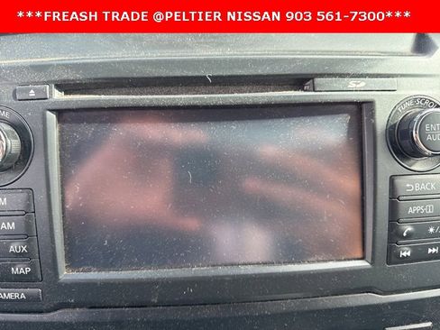 Used 2018 Nissan Titan SV w/ SV Convenience Package image 13