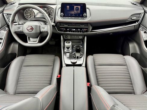 New 2026 Nissan Rogue SV AWD/4WD image 16