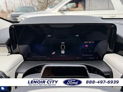 Used 2025 Lincoln Aviator Reserve w/ Equipment Group 201A image 22