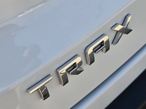 New 2026 Chevrolet Trax LT FWD image 12