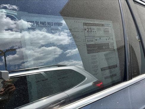 New 2026 Volvo XC90 B6 Plus w/ Protection Package Premier image 26