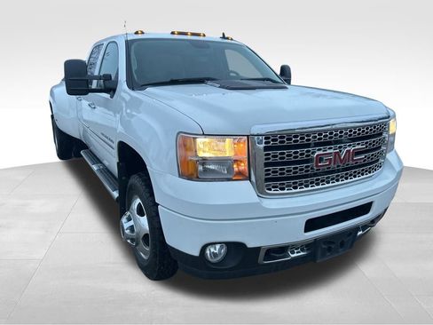 Used 2013 GMC Sierra 3500 Denali image 10