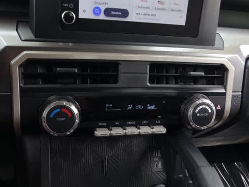 Certified 2024 Toyota Tacoma SR5 image 31