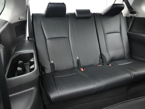 Used 2025 Toyota Grand Highlander AWD Hybrid image 25