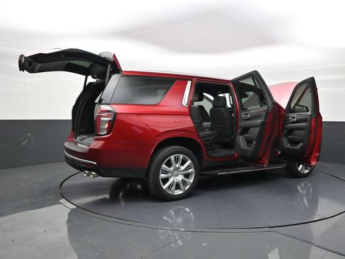Used 2023 Chevrolet Tahoe High Country RWD image 28
