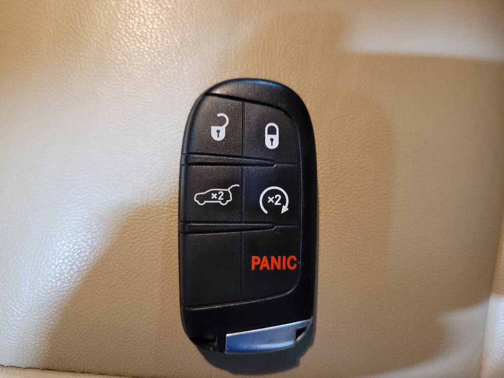 Used 2021 Jeep Grand Cherokee Limited RWD image 32