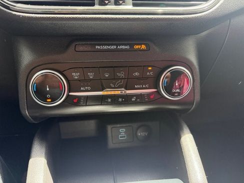 Used 2023 Ford Escape ST-Line AWD/4WD image 17