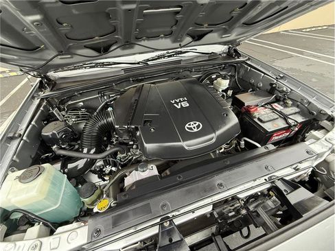 Used 2014 Toyota Tacoma PreRunner w/ TRD Sport Package image 16