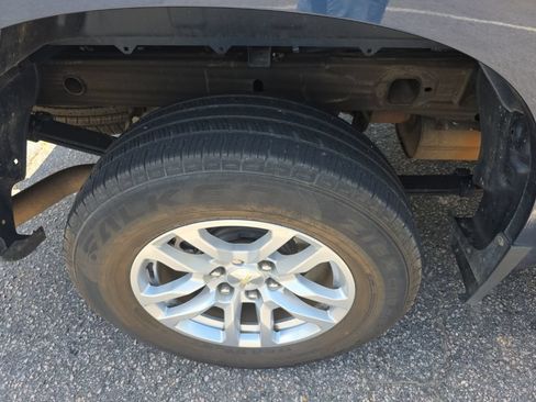 Used 2019 Chevrolet Silverado 1500 LT w/ All-Star Edition RWD image 10