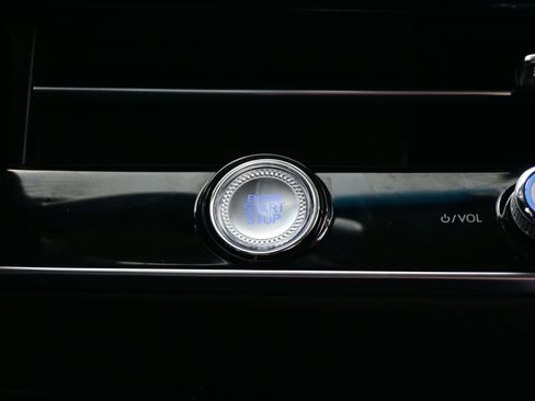 Certified 2026 Genesis GV70 2.5T image 22