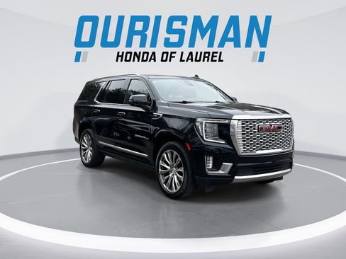 Used 2021 GMC Yukon Denali w/ Denali Premium Package image 2
