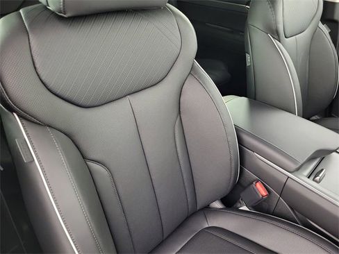 Certified 2025 Hyundai Palisade SEL image 24
