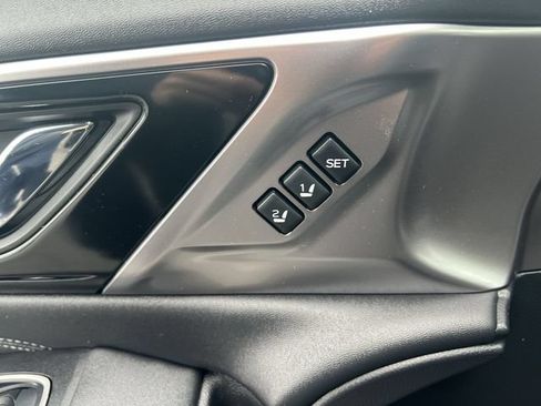 Certified 2025 Subaru Legacy Limited AWD/4WD image 29