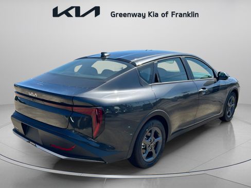 New 2025 Kia K4 FWD image 7