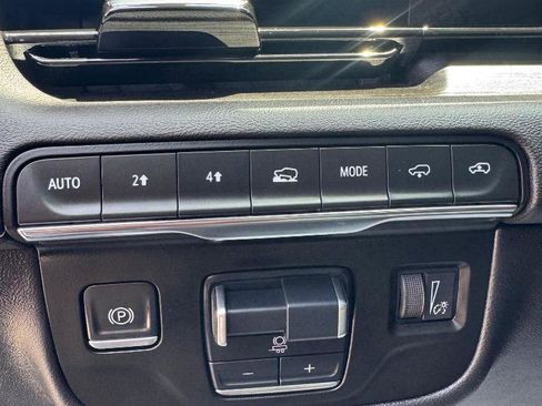 Used 2022 Cadillac Escalade ESV Sport w/ Touring Package image 16