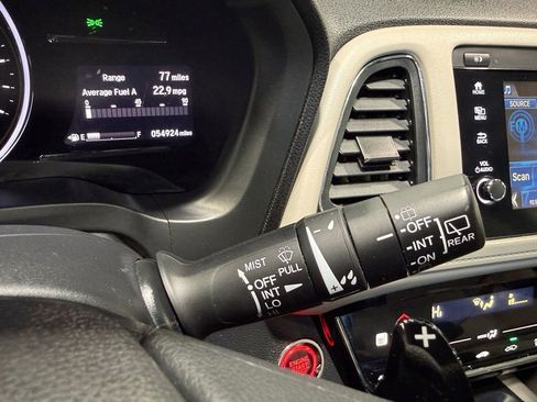 Used 2021 Honda HR-V EX image 35