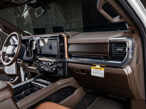 Used 2026 Ford F450 King Ranch AWD/4WD image 17