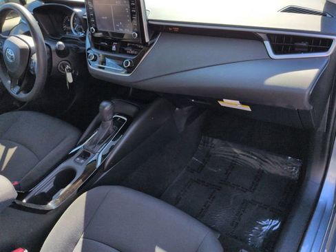 Used 2020 Toyota Corolla LE image 27