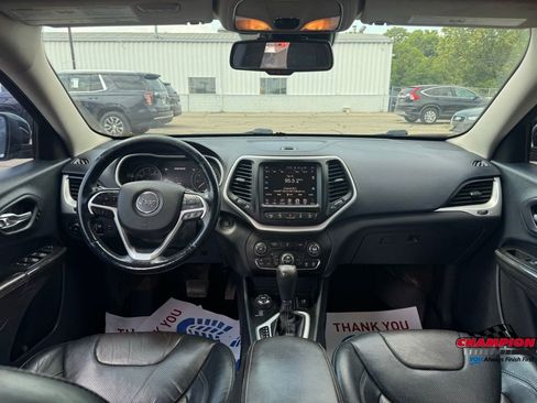 Used 2014 Jeep Cherokee Limited w/ Technology Group image 28