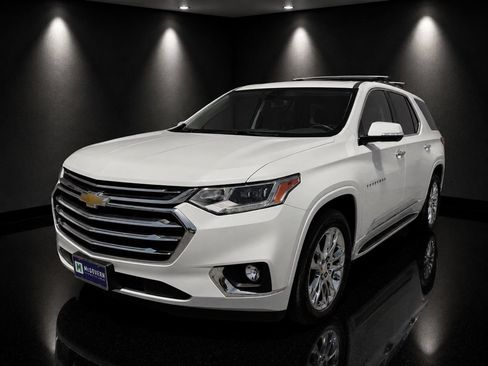 Used 2020 Chevrolet Traverse High Country w/ LPO, 'HIT The Road' Package AWD/4WD image 1