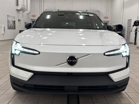 New 2026 Volvo EX30 Plus w/ Climate Package image 10