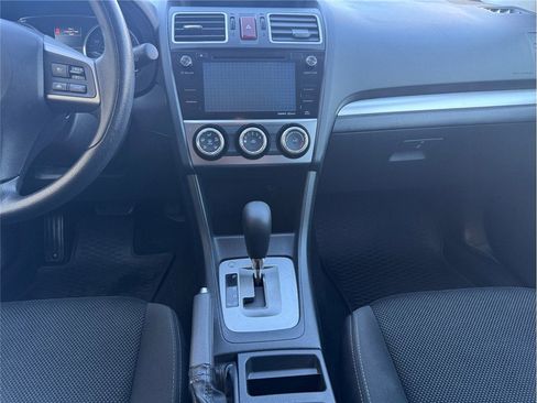 Used 2015 Subaru Crosstrek 2.0i Premium image 11