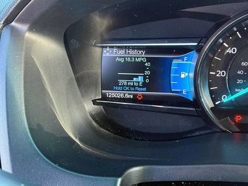 Used 2017 Ford Explorer Limited w/ Class II Trailer Tow Package image 11