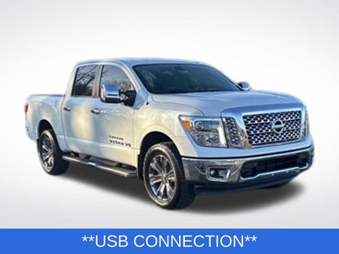 Used 2019 Nissan Titan SL w/ Texas Titan Edition AWD/4WD image 7