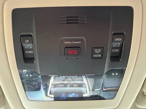 Used 2015 Lexus NX 200t F Sport image 25