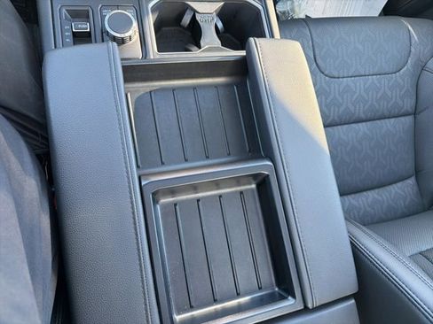 Used 2024 Toyota Tundra Limited image 25