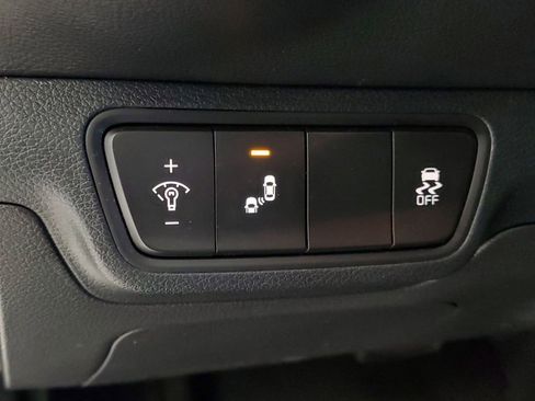 Used 2024 Kia Forte LXS w/ LXS Technology Package image 13